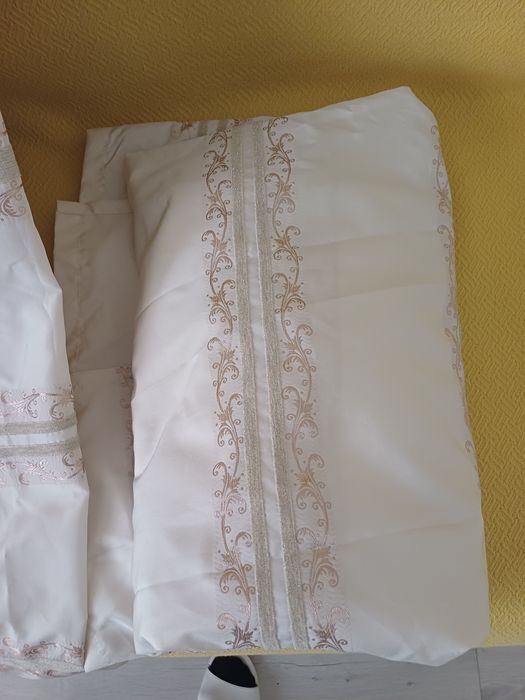 Продам недорого красивые шторы