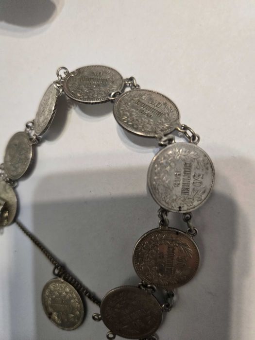 Продавам старинни монети