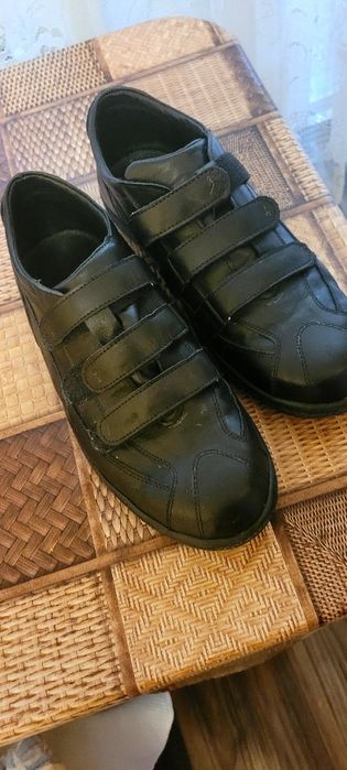 Чисто нови по поръчка мъжки маратонки и обувки