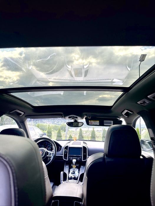 Porsche Cayenne 2016 Perne aer!