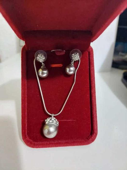 Set perle tahitiene cu strasuri, colier cu cercei