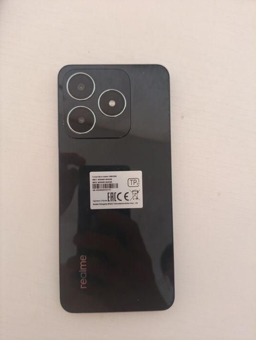 Realme C .. .. .  6 1