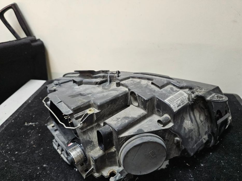 Ляв фар Audi A5 lqv far ауди а5