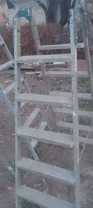Продам стремянки