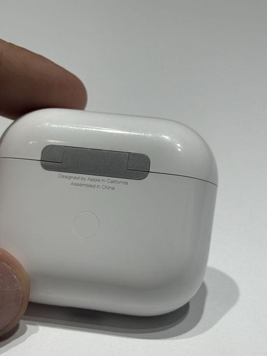 Apple AirPods 3 with Lightning Charging Case