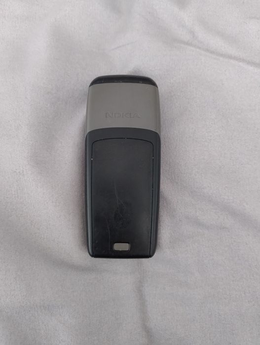 Vând telefon Nokia 1600 deblocat