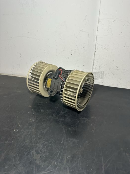 Ventilator habitaclu Bmw X5 E53 Seria 5 E39 | 8385558 aeroterma X5 E53