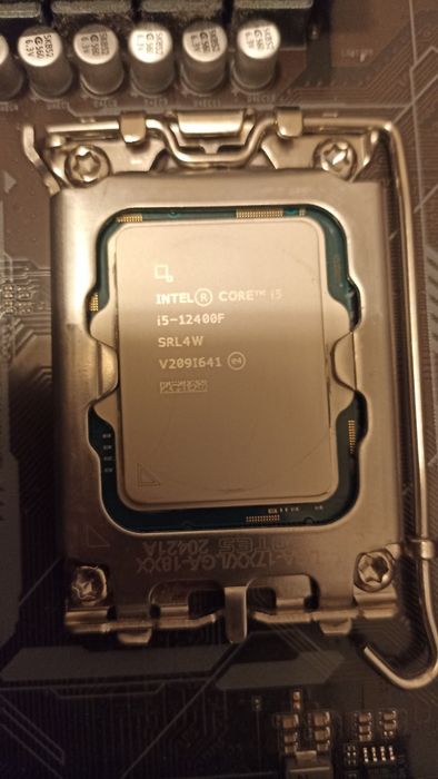 12400f b660 16gb ram и охладител