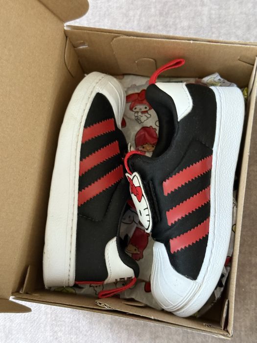 Продам спортивные мокасины для девочек