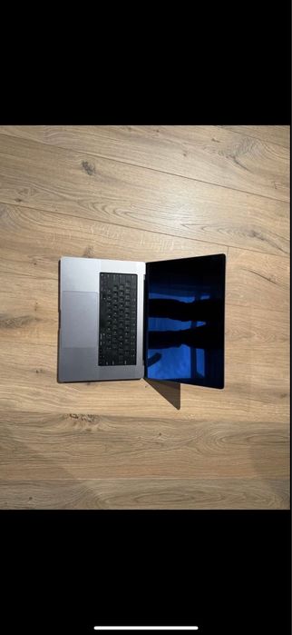 MacBook Pro 16" Space Gray M1 Pro 32GB RAM 1TB SSD