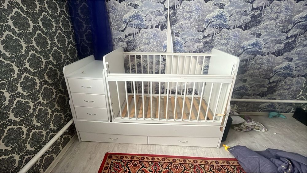 Детский манеж со шкафчиками