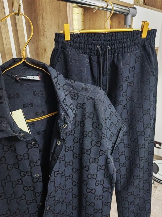 Compleu bărbați Gucci