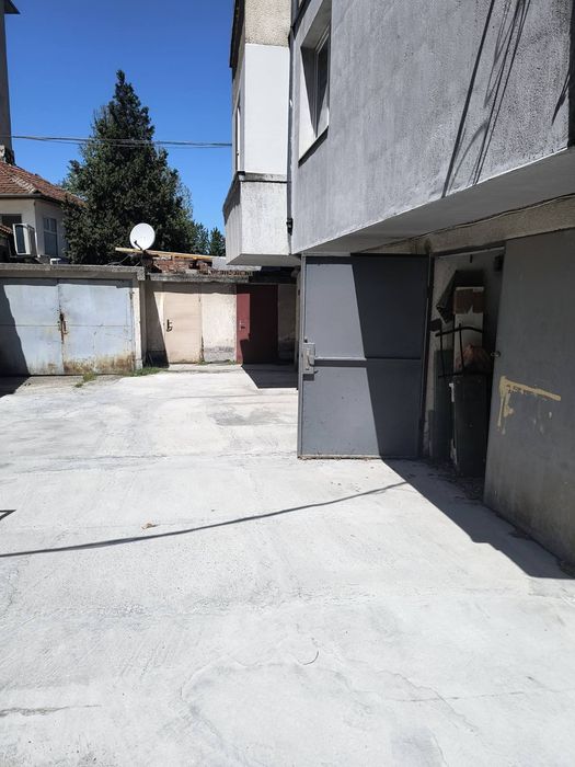 Гараж Северен до Кауфланд