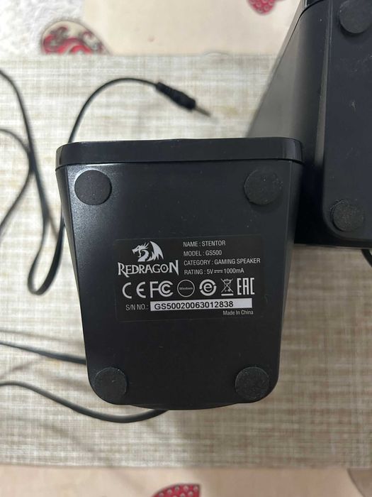 Boxe Redragon Stentor 2.0, Iluminare rosie, Negru