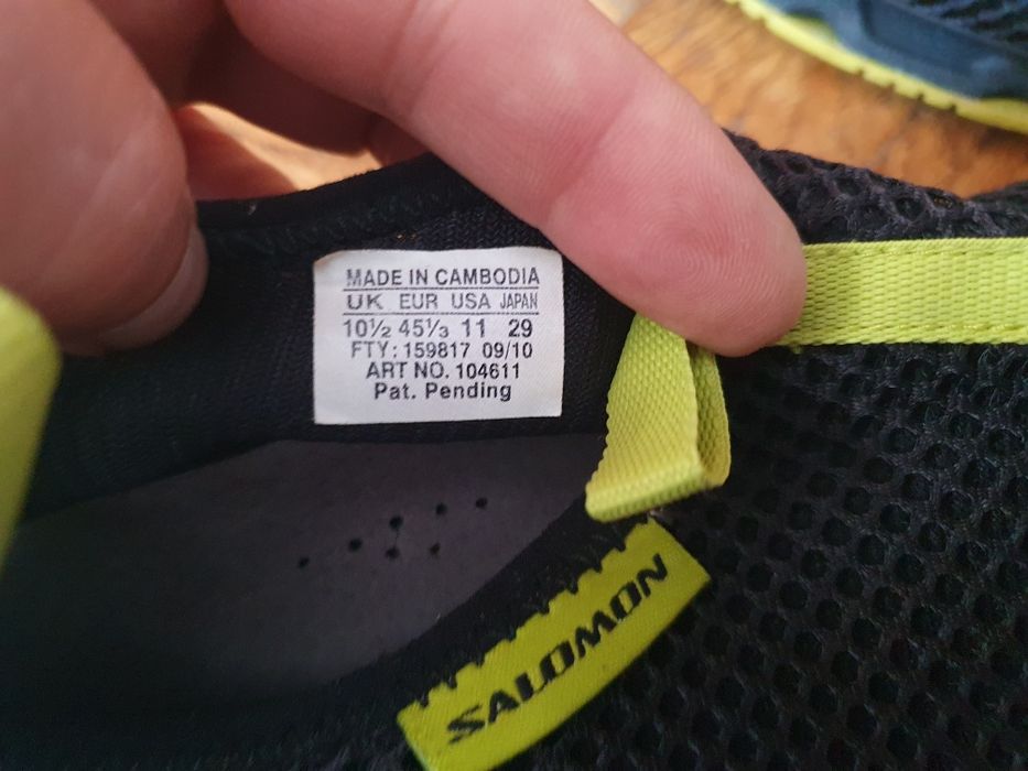 Salomon nr 43.5-44 adidași cu plasă