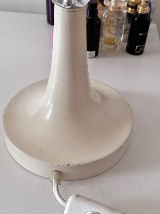 Унгарска дизайнерска настолна лампа