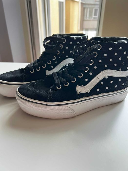 Обувки Nike, Adidas, Converse - 36,5 и 37,5 с кутии, отлично състояние