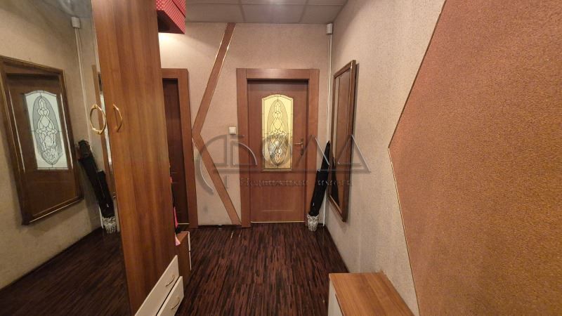 Продава се Тристаен апартамент в София, Надежда 2 - 61 кв.м за 2623 €/кв.м - Снимка #10