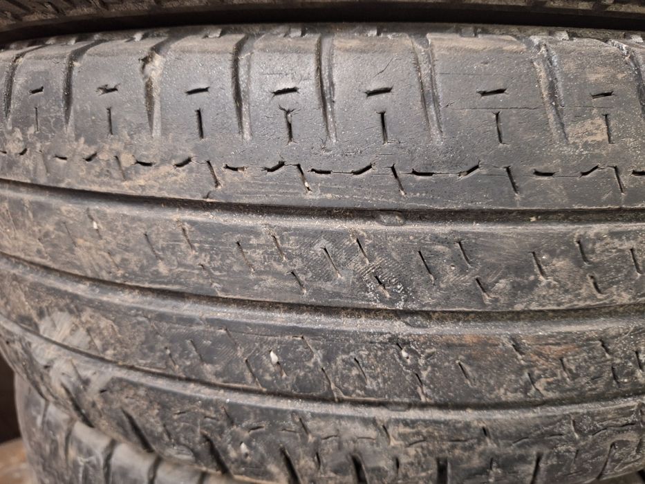 215 70 15 C-set anvelope vara-Michelin