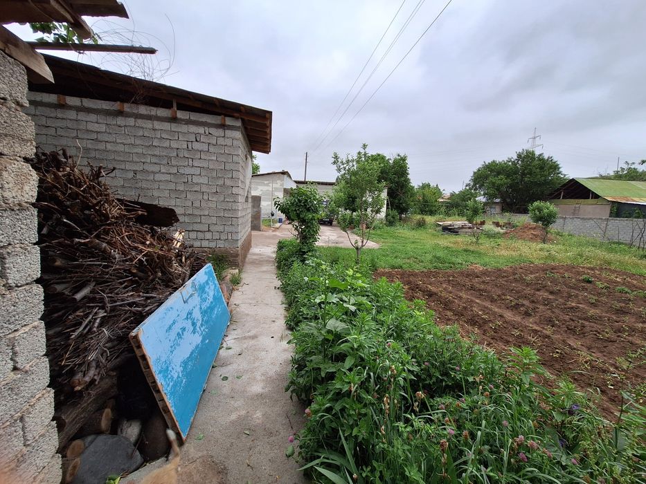 Бизнес ва дача учун ер турар жой участкаси