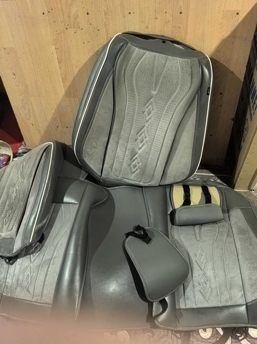 Авто чехол универсальный