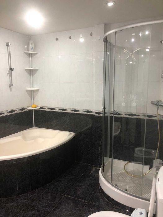 3 camere, Aula Universitatii, parcare, beci, priveliste deosebita.