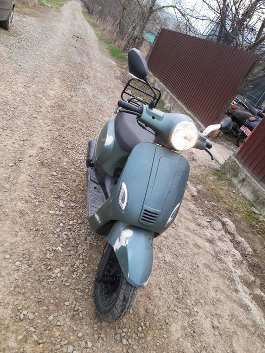 Scuter  49 cc 4t