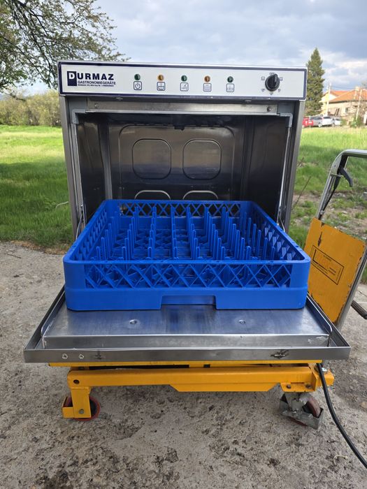 Професионална миялна машина с дренажна помпа