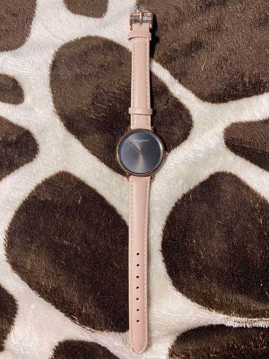 Ceas dama Annie Rosewood