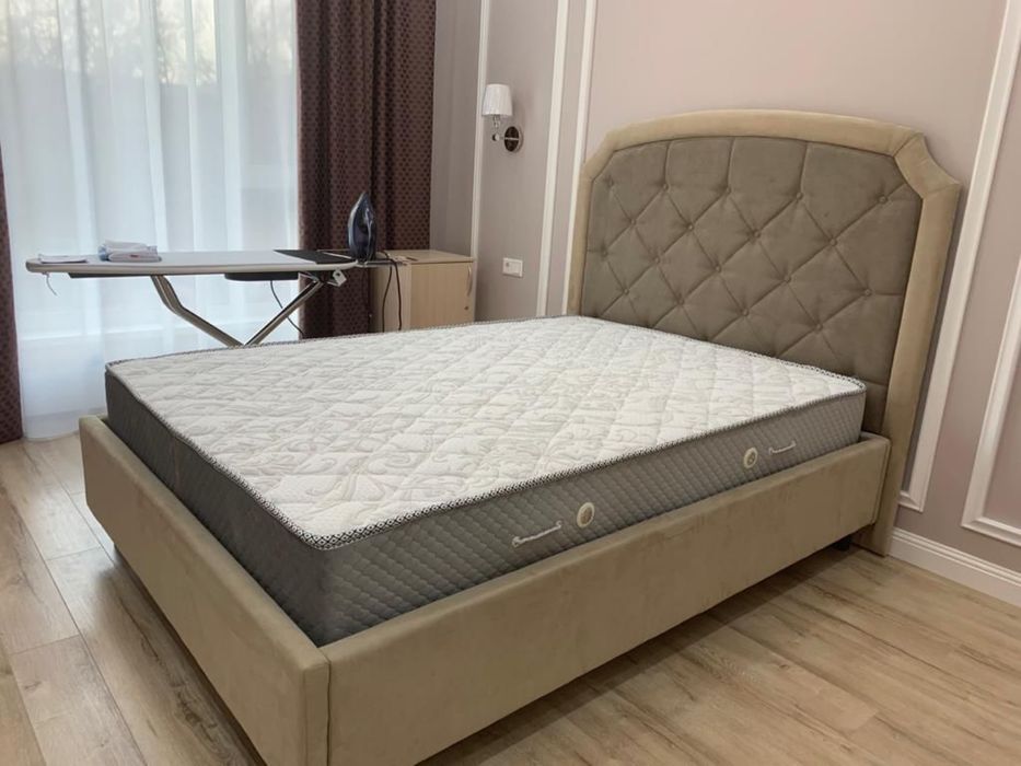 Кровать с ортопидическим матрасом