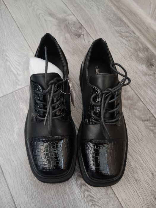 Продам обувь весна