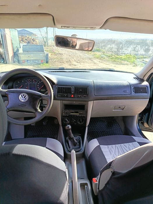 Vând Golf IV in stare perfecta de funcționare