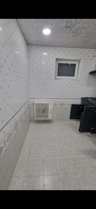 Арендага 1 хона 2 этаж Микрорайонда жойлашган.Агентство