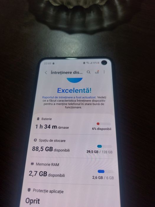 Samsung s10e 128 GB ram 6