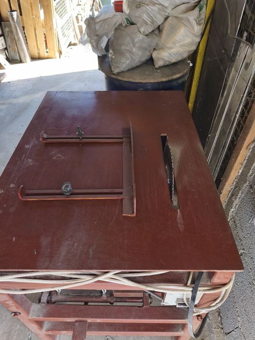 Moara cu ciocanele și Circular