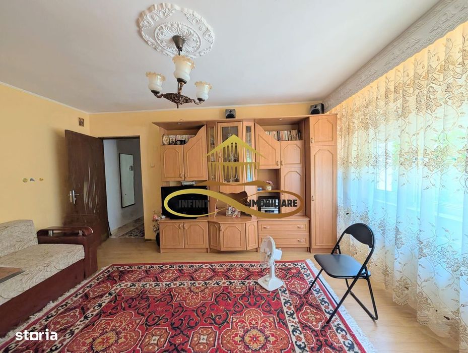 Apartament de închiriat – 2 camere, etaj 3