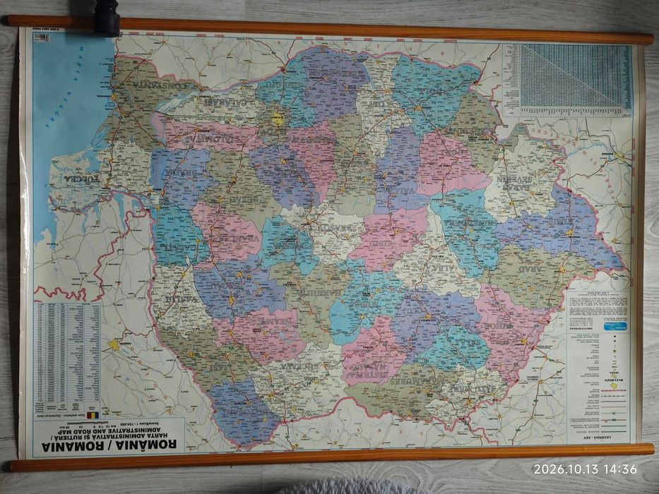 Harta de perete Romania Administrativa 100x70 cm sipci lemn