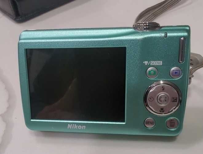 Камера, фотоапарат Nikon Coolpix s220, с220, никон