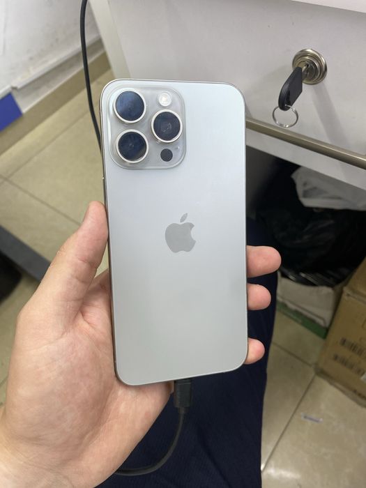 Iphone 15 pro max ideal