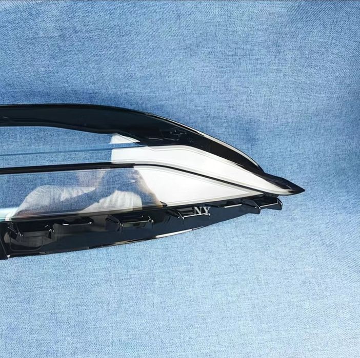 Стекло фары BYD Han