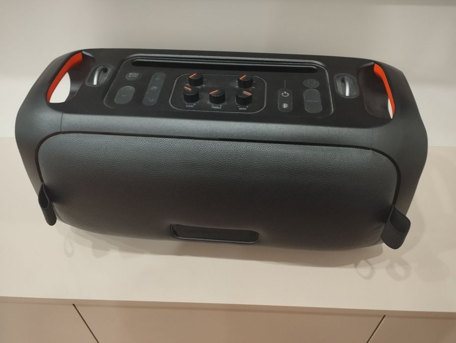 колонка JBL / party in the go