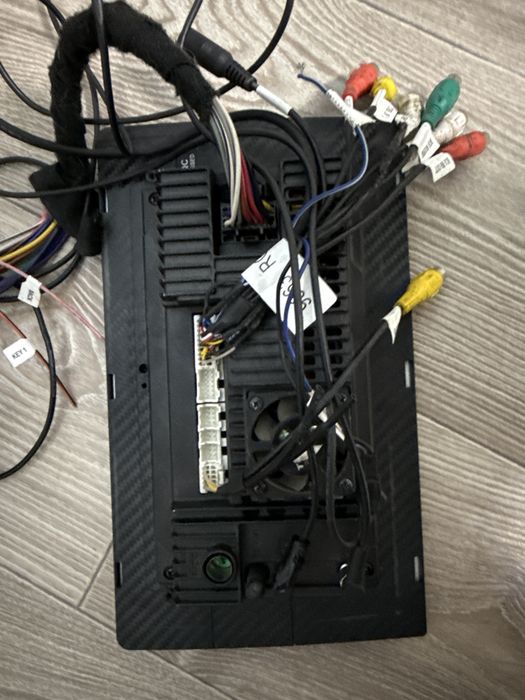Продам магнитолу андроид Teyes CC3L
