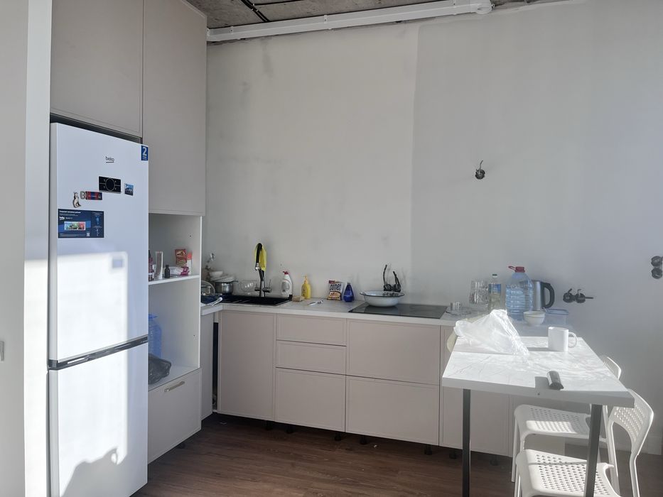 Продам кухню готовую