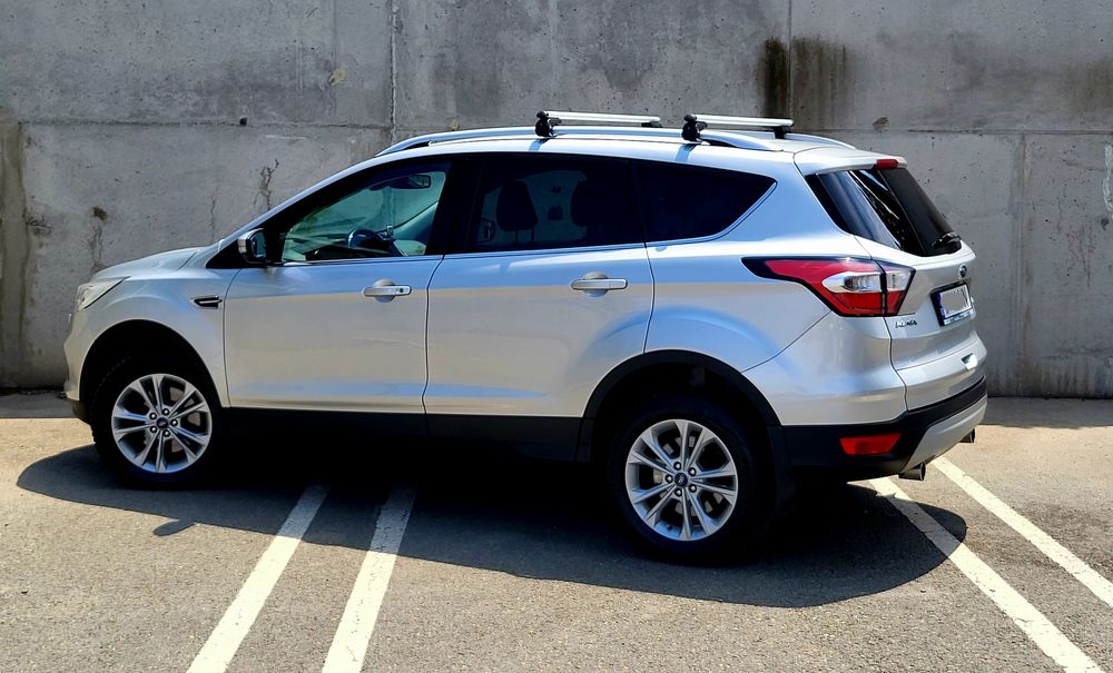 FORD Kuga 2020 — imagine 3
