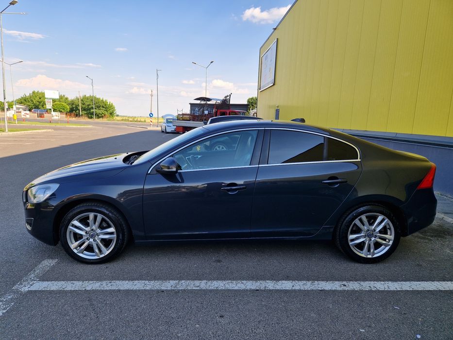 Volvo S60 D3 • Motor 5 Cilindri (Volvo) • Automat • Piele • 183.000 Km