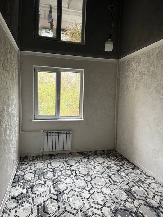 Srochna Sotiladi Yunsobod 4 kv 2/3/9