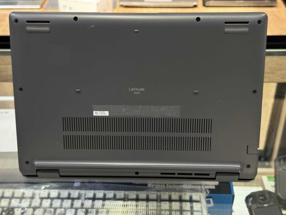 DELL Latitude 3440 14" HD Core i5-1335U ram 8 ssd 256
