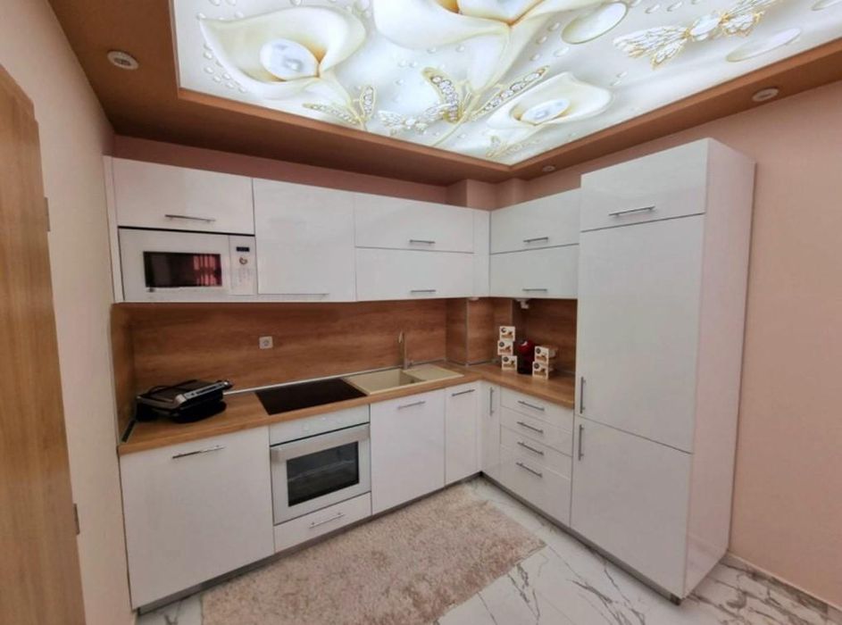 Дава се под наем Тристаен апартамент в София, Студентски град - 80 кв.м за 799 € - Снимка #1