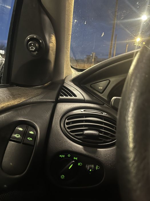 Ford Focus MK1 1.6 benzina