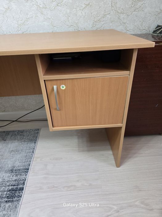 Продам стол ученический